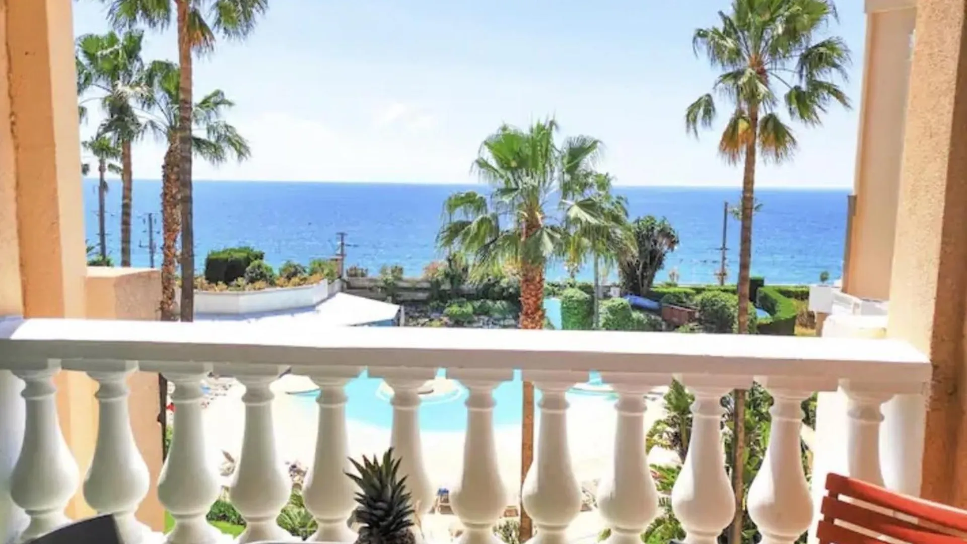 Apartment Cannes La Bocca: Appartement 2 Pieces Avec Terrasse Et Piscines - Fr-1-609-110 Frankreich
